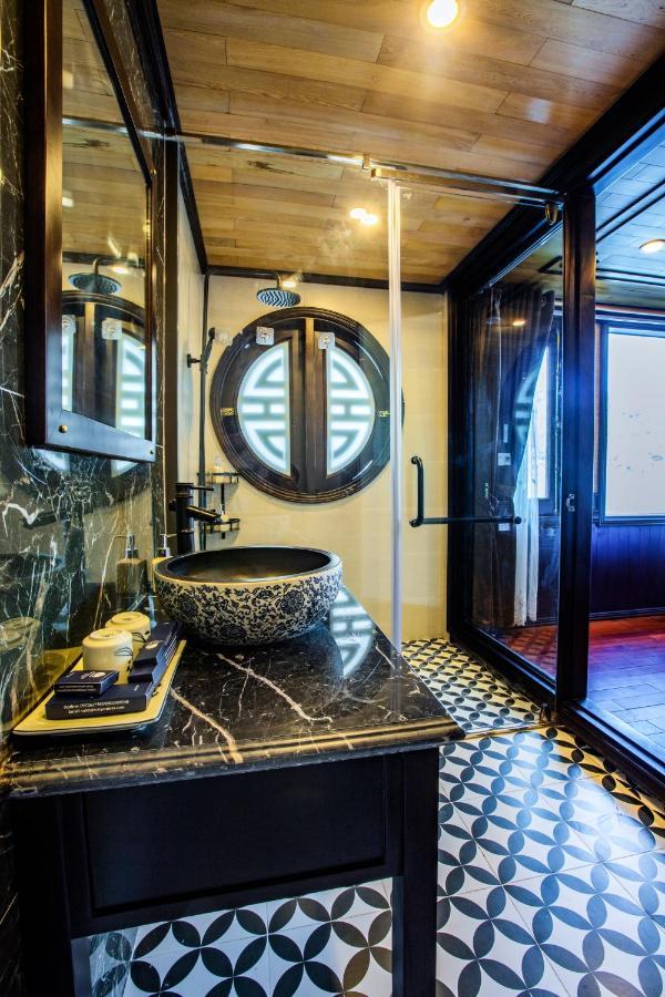Hotel Cozy Boutique Cruise Dong Khe Sau Exteriér fotografie
