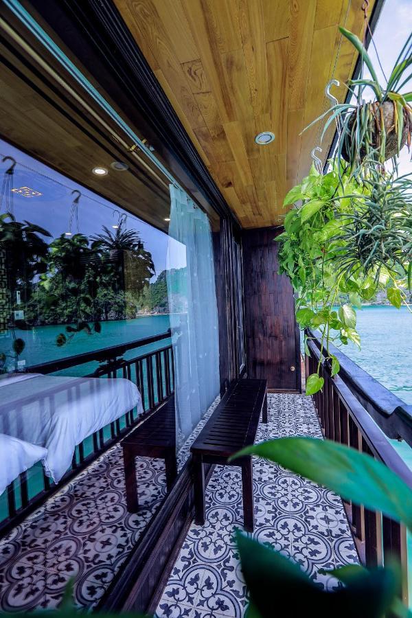 Hotel Cozy Boutique Cruise Dong Khe Sau Exteriér fotografie